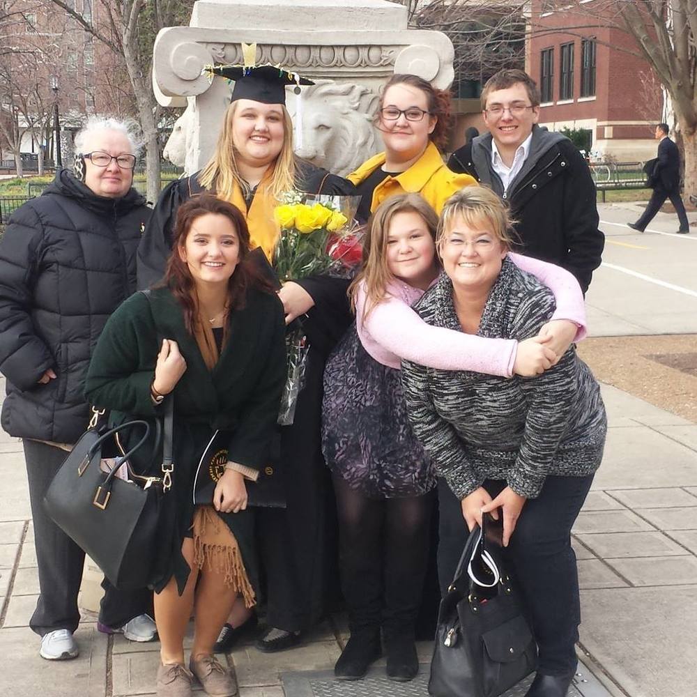 Meet your Posher, Leslie